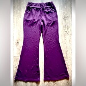 NWOT SUPER CUTE PURPLE FLARED PANTS WITH POCKETS!